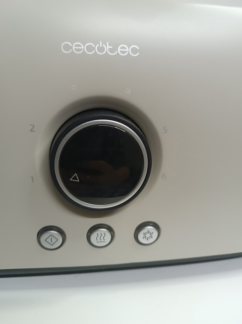 Toster Cecotec 1500 W, beżowy Toster Cecotec 1500 W, beżowy