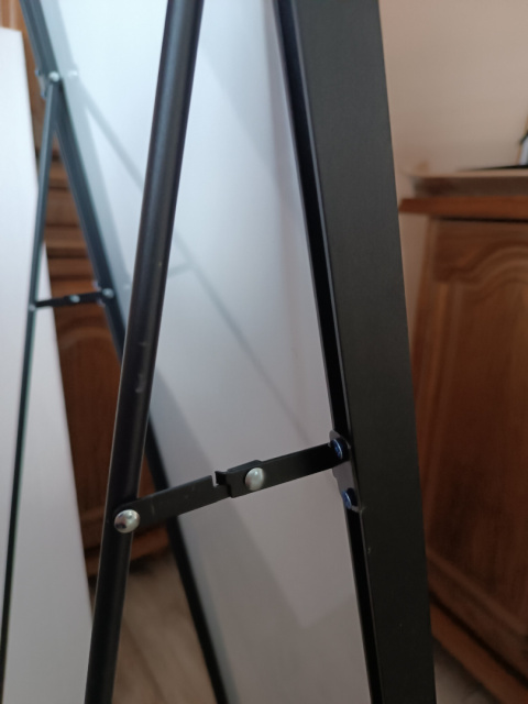 Lustro 2 w 1 stojące prostokątne lub do powieszenia, czarne 140x50 cm Lustro 2 w 1 stojące prostokątne lub do powieszenia, czarne 140x50 cm