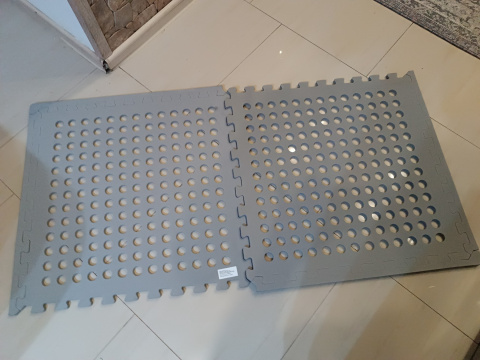 Ochronna mata podłogowa gumowa puzle na siłownię, kemping 60x60 - 6 szt zestaw Ochronna mata podłogowa gumowa puzle na siłownię, kemping 60x60 - 6 szt zestaw