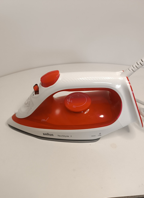 Żelazko parowe Braun TexStyle Red/white blokada kapania