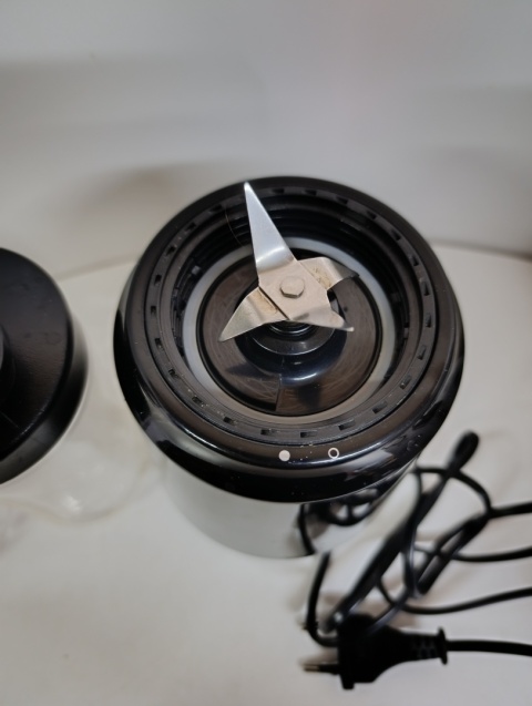 Blender kielichowy Imetec 250 W czarny