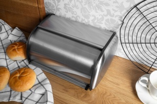 CHLEBAK JEDNOCZĘŚCIOWY ODCIENIE SZAROŚCI I SREBRA METAL POJEMNIK NA CHLEB