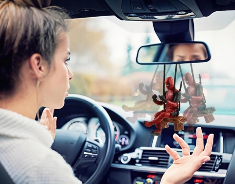 Deadpool Zawieszka do Samochodu Figurka Marvel na Lusterko Dekoracja Auto