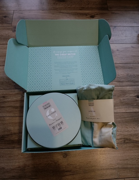 Patera + Fartuch Zestaw Prezentowy The Great British Bake Off