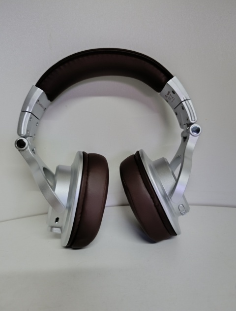 SŁUCHAWKI NAUSZNE PRZEWODOWE Z MIKROFONEM ONEODIO A70 ETUI, BRAK KABLI