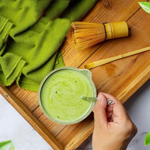 ZESTAW STARTOWY DO MATCHA HERBATY Z MIOTEŁKĄ i ŁYŻKĄ opakowanie prezentowe