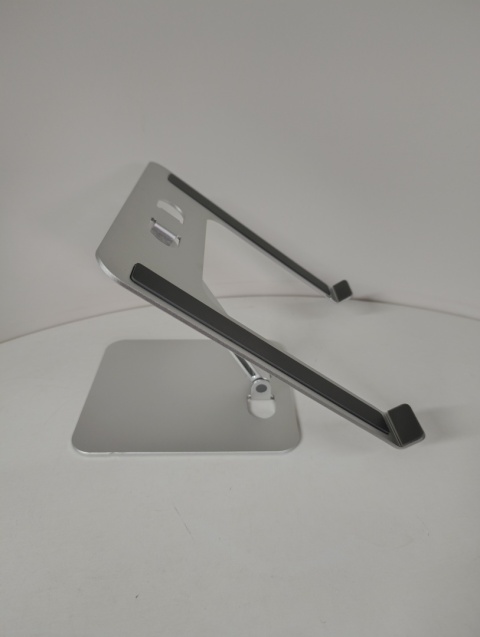 Aluminiowy Stojak Regulowany pod Laptop i Tablet – Model LS07