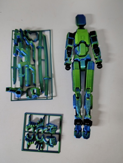 ZESTAW FIGUREK AKCJI T MINI 3D DEKORACJE NA BIURKO 13,7CM KOLOR