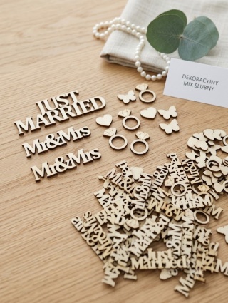 Drewniane Dekoracje Ślubne – Zestaw Konfetti (Just Married, Mr&Mrs, Serduszka, Obrączki