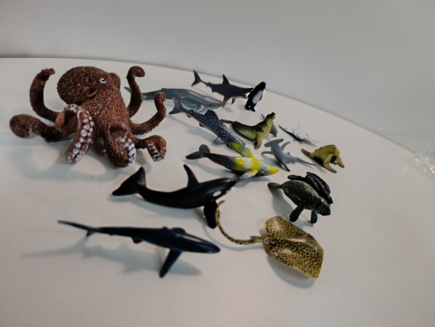 Figurki Mini ocean 16 szt realistyczne podwodne zwierzęta Morskie