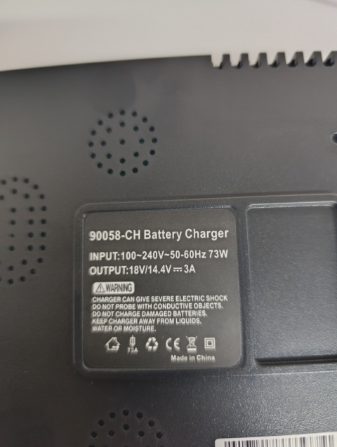 Ładowarka do akumulatorów Li-ion 14.4V - 18V (Zamiennik DC18RC)