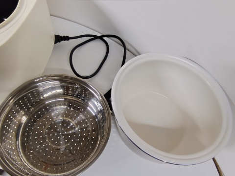 Nowoczesny Wielofunkcyjny Ryżowar / Multicooker 3 L HK-HT3B65