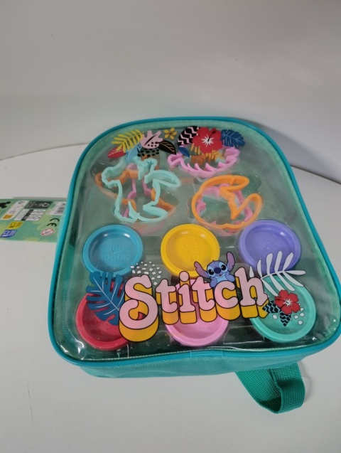 Plecak z foremkami i masami plastycznymi Stitch
