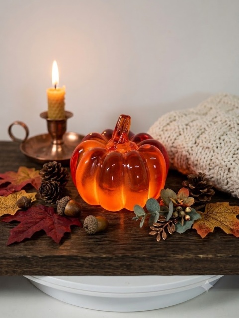Podświetlana Figurka Dyni – Klimatyczna Dekoracja na Halloween Dynia