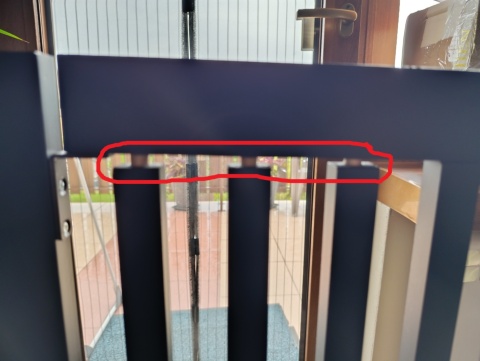 Barierka dla Psa z Drzwiczkami 154x92 cm Składana Czarna MDF