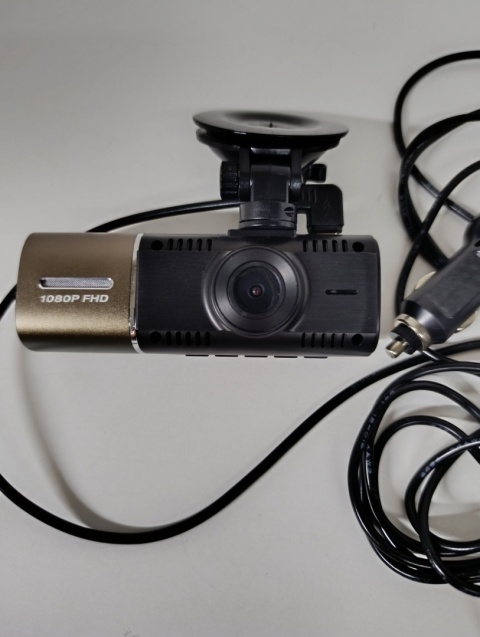 Kamera Samochodowa z Uchwytem i Ładowarką Wideorejestrator Jazdy 1080P FHD