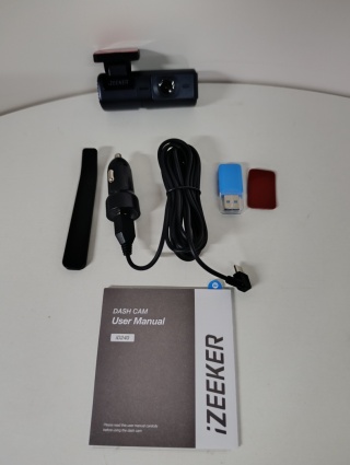 Kamera samochodowa iZEEKER iD240 – Rejestrator trasy