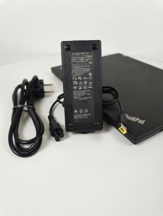 Zasilacz AC Adapter 135W 20V 6.75A / Wtyk prostokątny (Lenovo style)