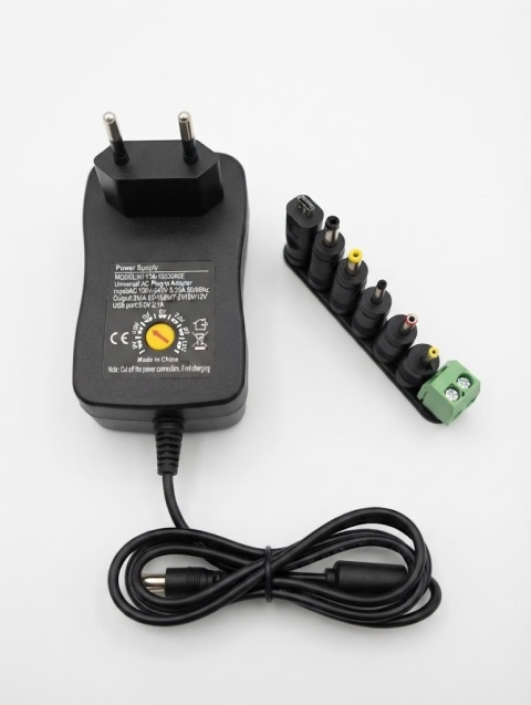 Zasilacz sieciowy Uniwersalny AC 3V-12V 40W + Zestaw wtyków jack + USB