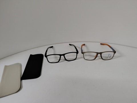 Zestaw 2 szt. Okulary do Czytania / Progresywne +1.50 z Etui