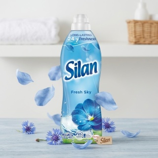 Płyn do płukania Silan fresh sky 880 ml Henkel
