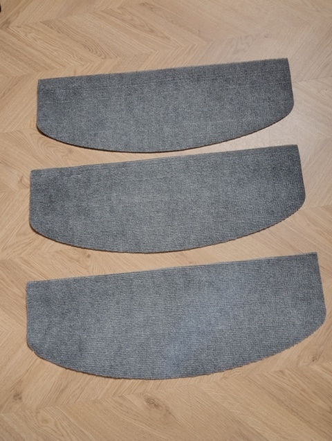 15 szt Samoprzylepne nakładki na schody stopnice dywanowe 65 cm– Szare (Półokrągłe) antypoślizgowe