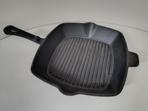 Żeliwna Patelnia Grillowa Grill Meister 27x25 cm gaz Indukcja