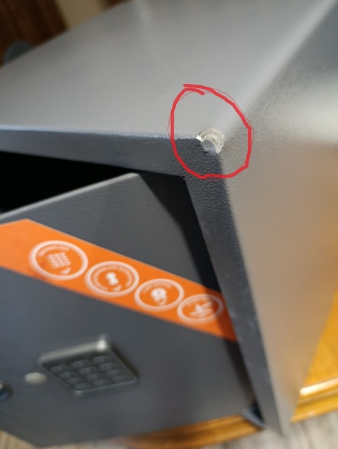 Brihard Sejf z elektrycznym zamkiem