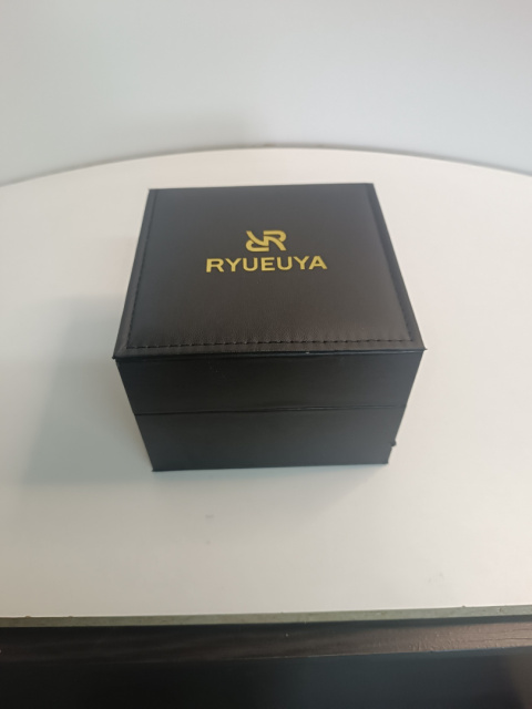 Obudowa na Apple Watch Series 9/8/7 45mm aluminiowa z paskiem, opakowanie prezentowe Obudowa na Apple Watch Series 9/8/7 45mm aluminiowa z paskiem, opakowanie prezentowe