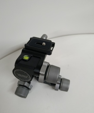 3-kierunkowa głowica przekładniowa do statywu 3-Way Geared Tripod Head