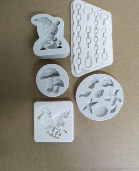 Formy silikonowe do dekoracji 3D- zestaw 5 form, czekolada,żelki
