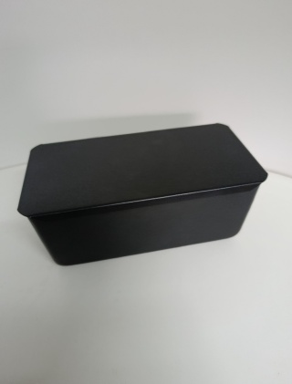 Czarny metalowy pojemnik na pieczywo, chlebak 23x12 cm z pokrywką