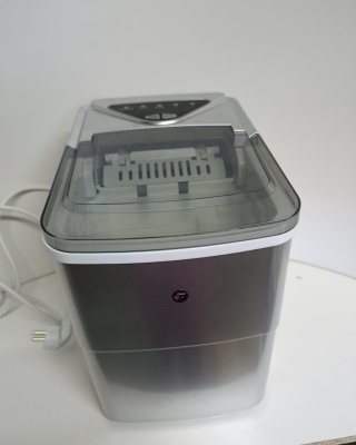 Kostkarka do lodu Fooing HZB-12B-S 120 W srebrna