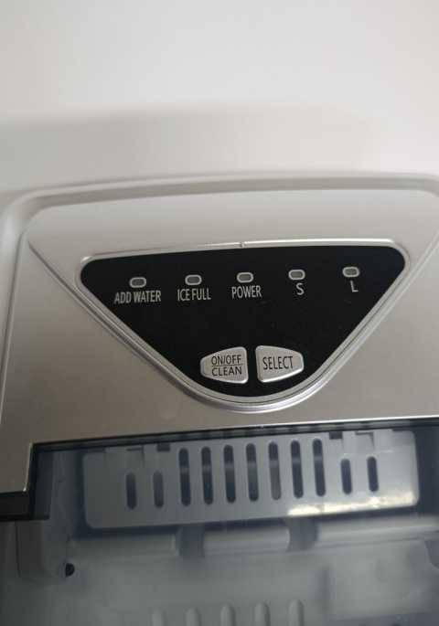 Kostkarka do lodu Fooing HZB-12B-S 120 W srebrna