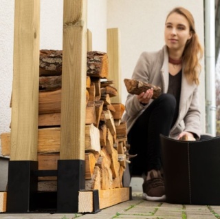 Metalowe łączniki / wsporniki do stojaka na drewno - 4szt - czarne Relaxdays