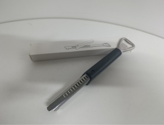 Otwieracz wielofunkcyjny do słoików i butelek