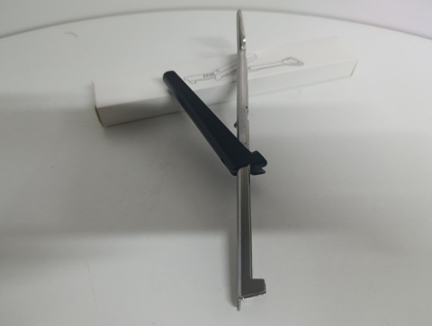 Otwieracz wielofunkcyjny do słoików i butelek