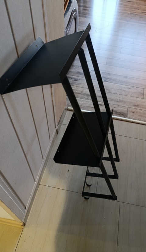 Półka ścienna metalowa wisząca czarna klasyczna 85 cm