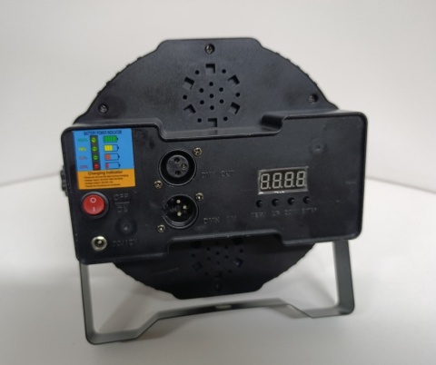 Lampa sceniczna reflektor sceniczny na akumulator + pilot brak zasilacza