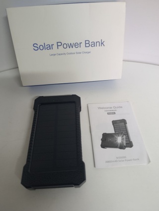 Powerbank, ładowarka solarna duża pojemność 26800 mAh 2 porty ładujące latarka
