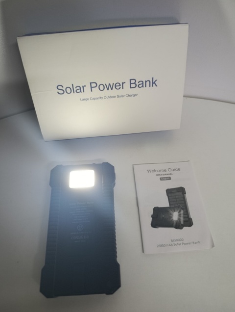 Powerbank, ładowarka solarna duża pojemność 26800 mAh 2 porty ładujące latarka