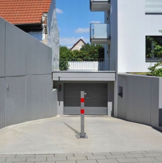 Słupek blokujący miejsce parkingowe Relaxdays, słupek odgradzający