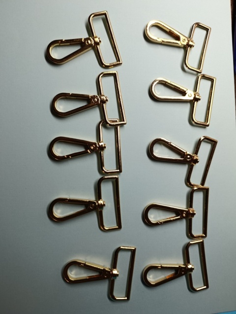 10 szt Karabińczyk metalowy do paska 40 / 60 mm złoty