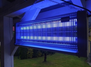 LAMPA UV OWADOBÓJCZA KOMARY MUCHY IKN40 180m2 40W