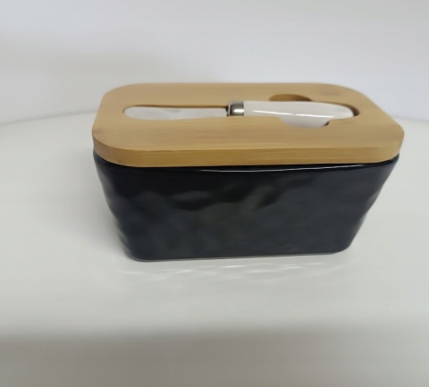 Maselniczka ceramiczna z pokrywką drewnianą Czarna prostokatna z nożykiem