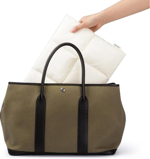 Puchowe Etui na Laptop Pokrowiec 32×26 cm – COMFYABLE – Miękkie, Pikowane