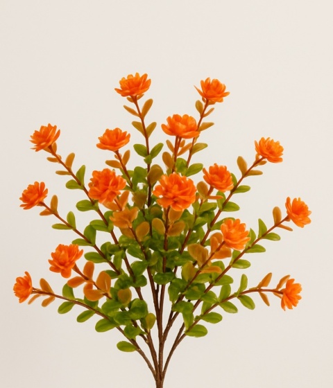 Sztuczne kwiaty jesienne – gałązki ozdobne w odcieniach pomarańczy