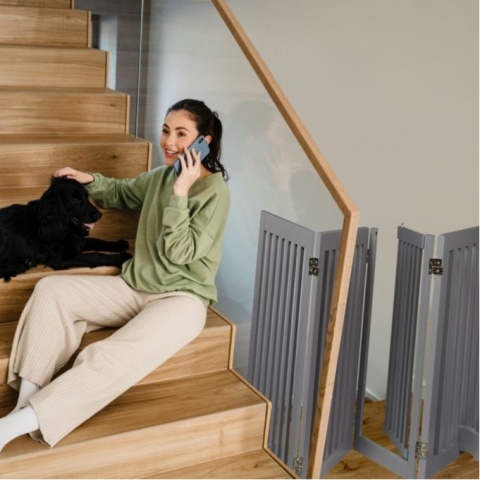 Barierka szara z drzwiami bramka zabezoieczająca wys 92 cm Relaxdays