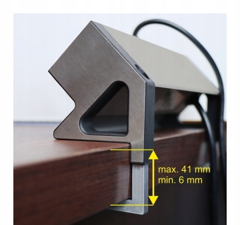 DESK BOX Gniazdo meblowe 3 x 230V plus 2 x USB A C