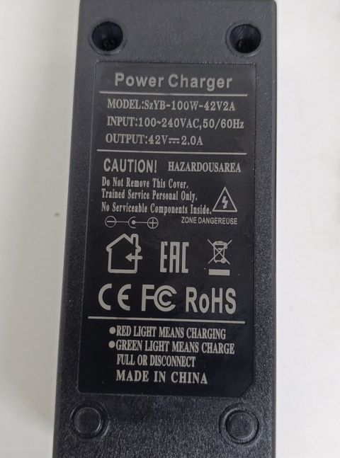 Ładowarka 42V 2A do hulajnogi elektrycznej rowera SzYB-100W-42V-2A + adaptery